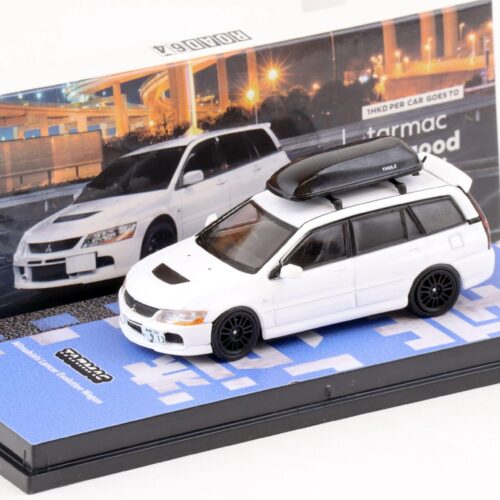 1:64 Tarmac Works Mitsubishi Lancer Evolution Wagon with roof box white