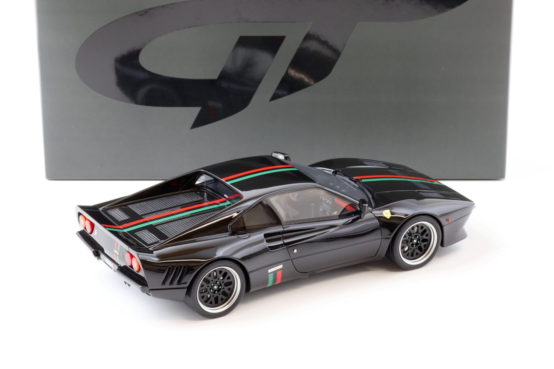 1:18 GT Spirit GT876 Ferrari 288 GTO black 1984