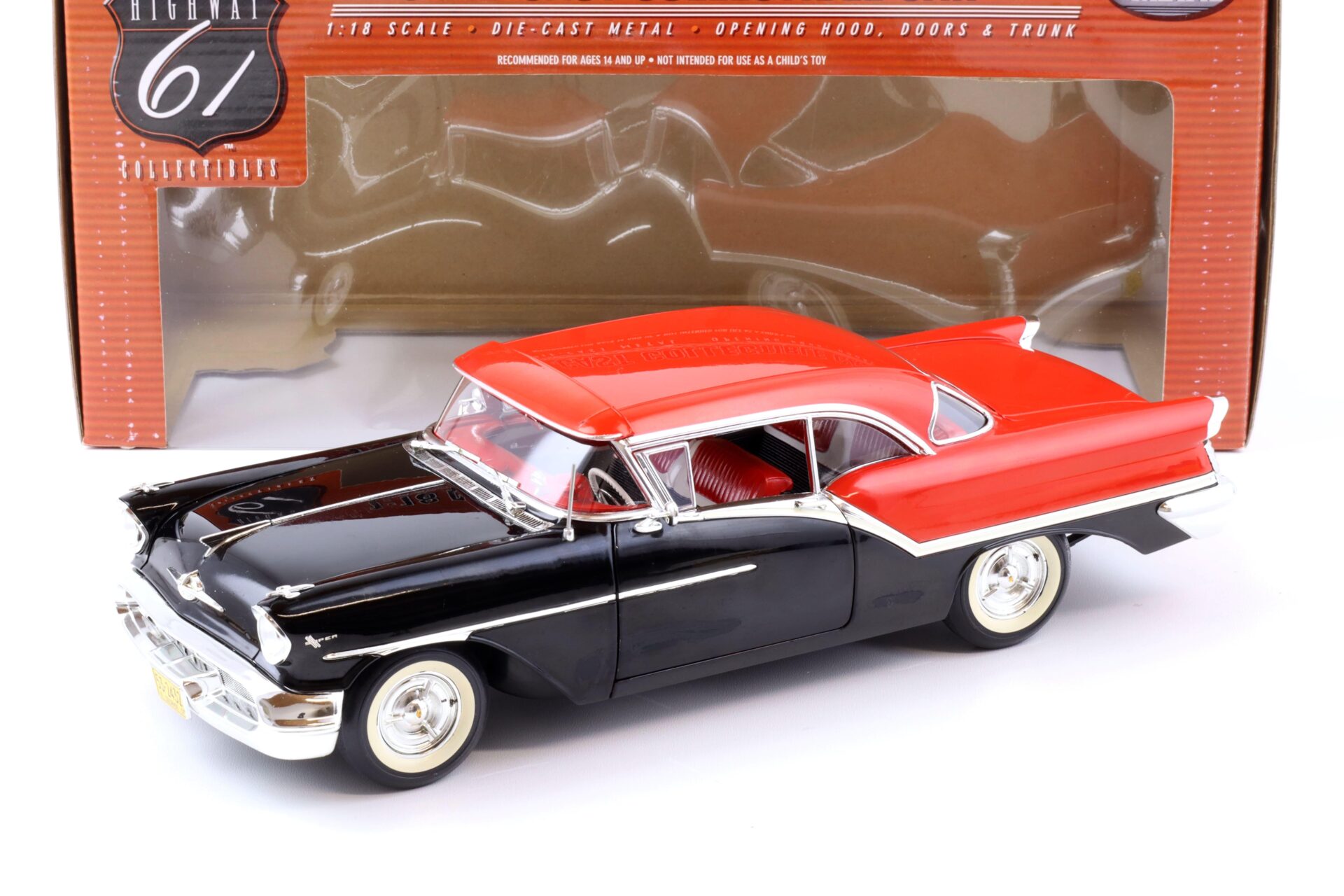 ID 72214 orig.jpg 1:18 Highway61 1957 Oldsmobile Super 88 black/ red 50444