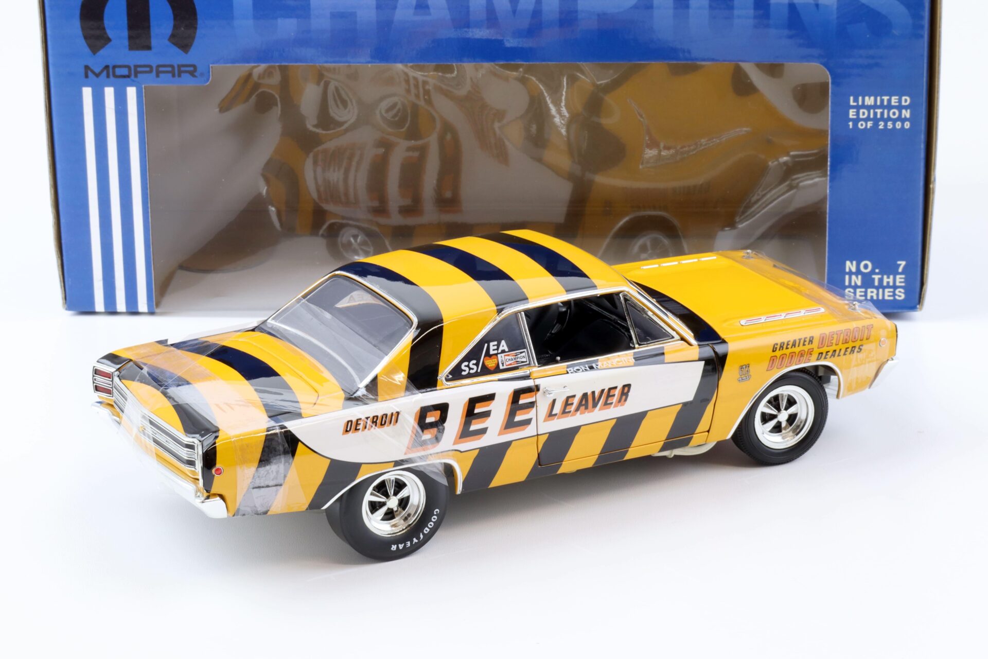 1:18 Highway61 Ron Mancini 1968 Dodge Dart 440 GTS Bee Leaver yellow