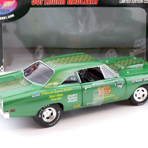 1:18 Auto World 1969 1/2 440-6BBL Plymouth Road Runner Super Stock NHRA green
