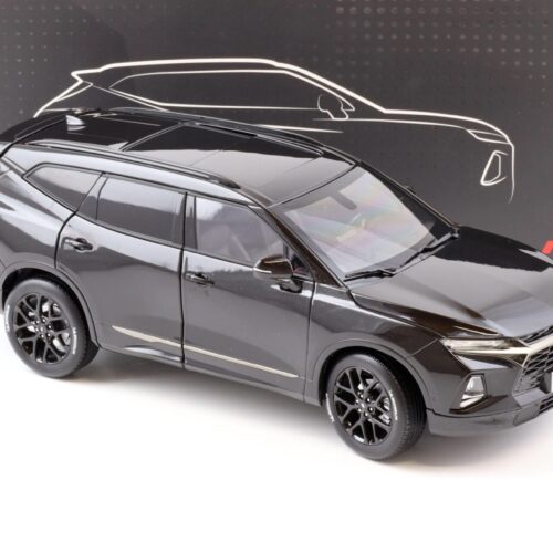 1:18 SAIC GM Chevrolet Blazer RS black 2020 DEALER VERSION