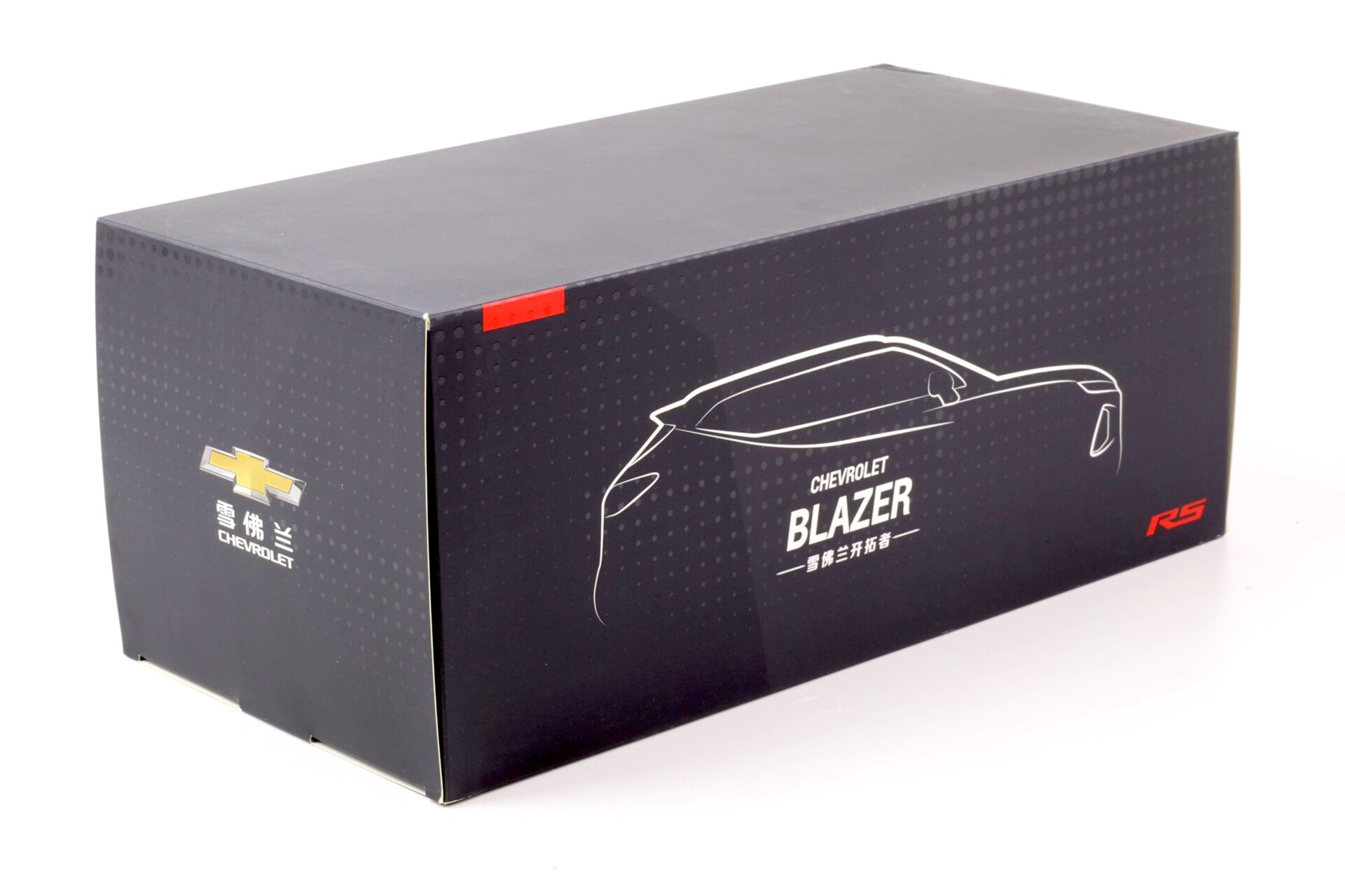 1:18 SAIC GM Chevrolet Blazer RS black 2020 DEALER VERSION