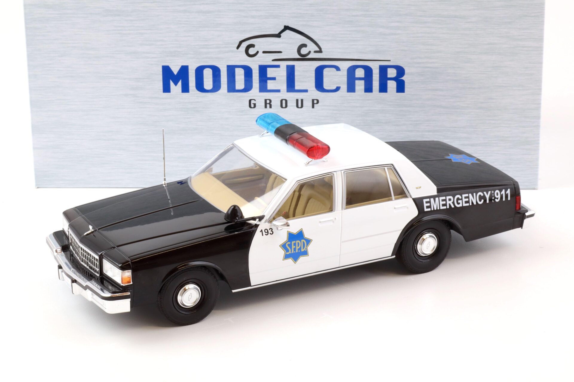 1:18 MCG Chevrolet Caprice S.F.P.D San Francisco Police Department black/ white