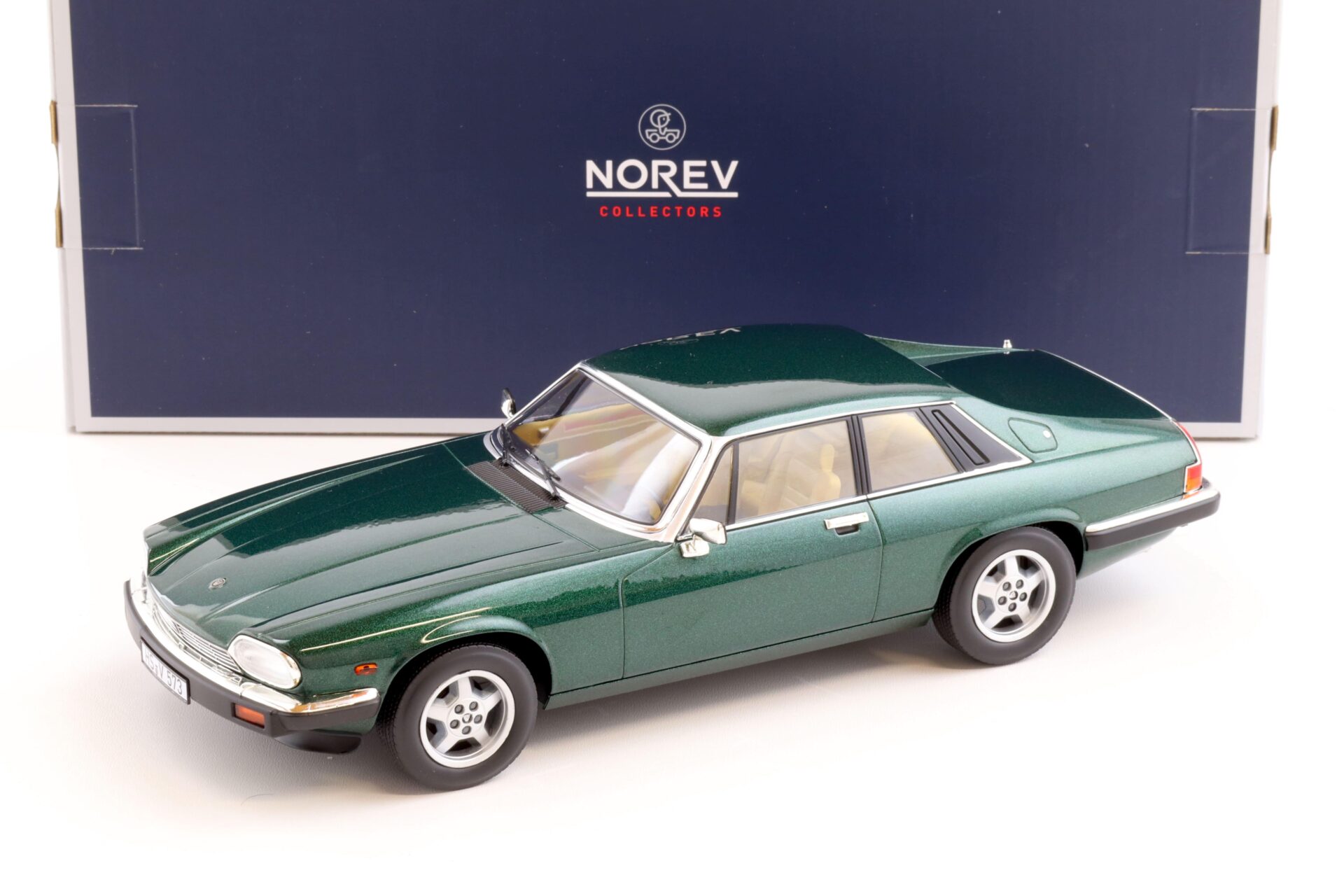 1:18 Norev Jaguar XJ-S 5.3 H.E. Coupe 1982 dark green metallic