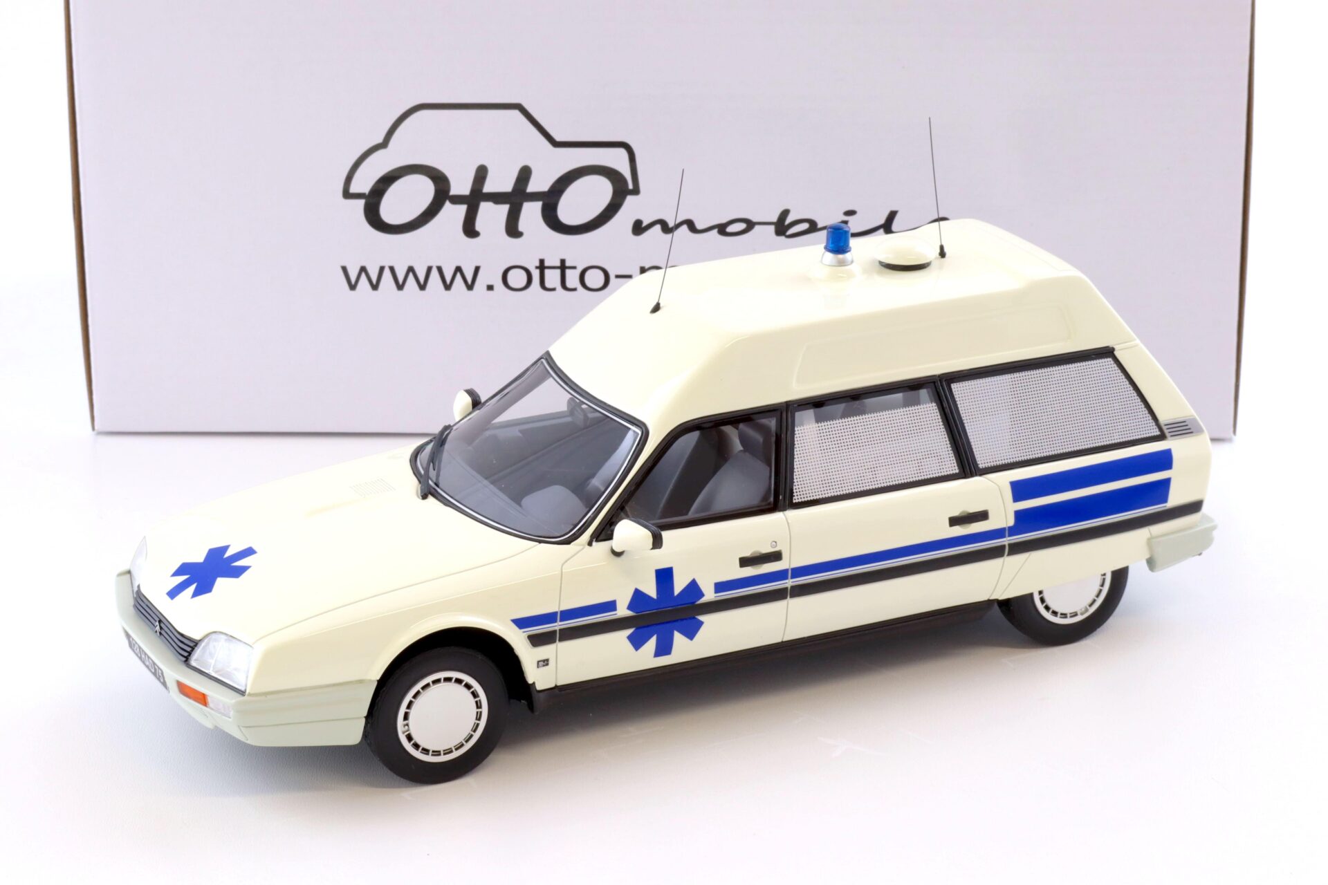 1:18 OTTO mobile OT367 Citroen CX Break Ambulance Quasar Heuliez white 1987