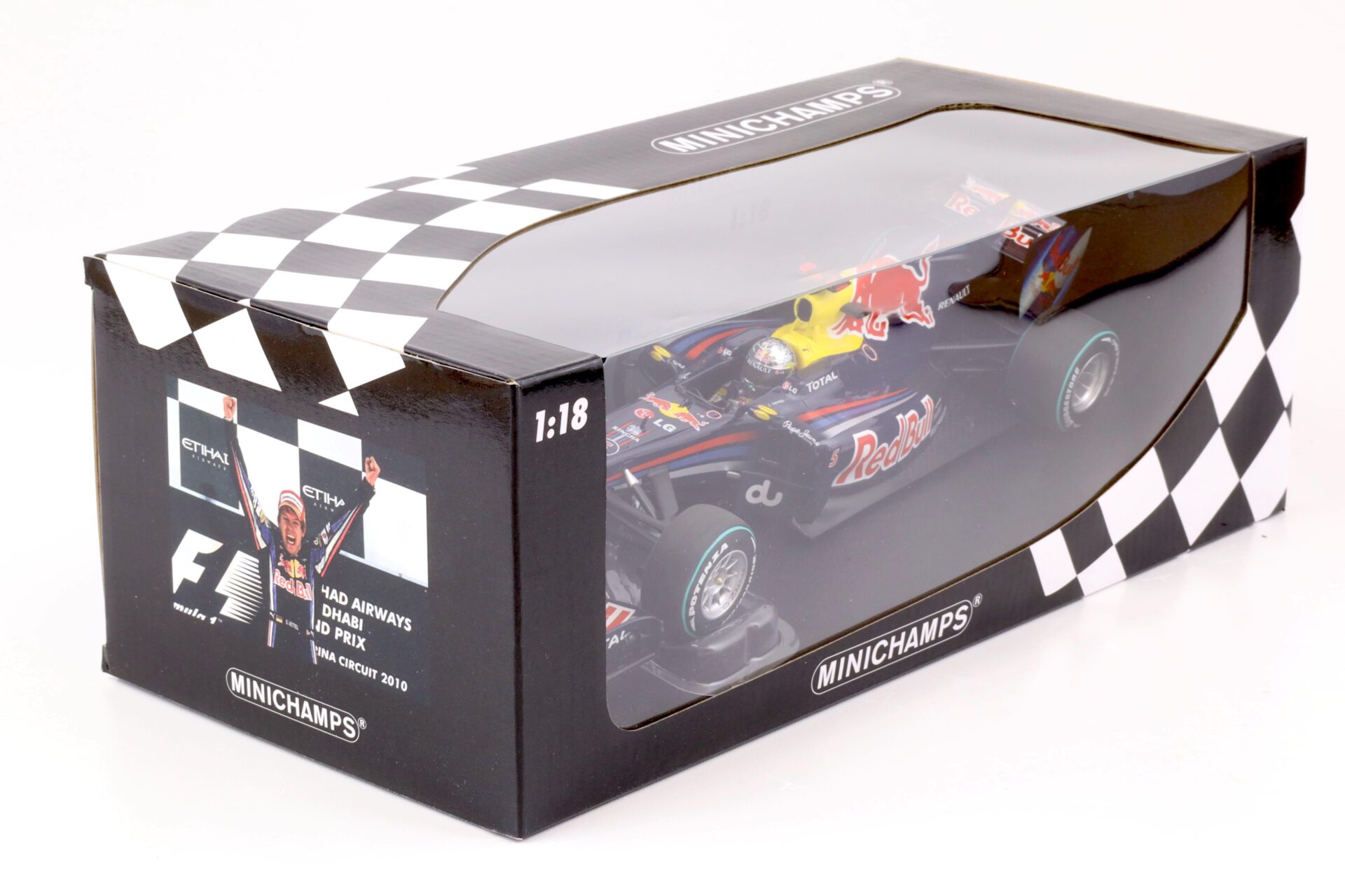 1:18 Minichamps Red Bull Racing RB6 S.Vettel Abu Dhabi GP 2010 World Champion