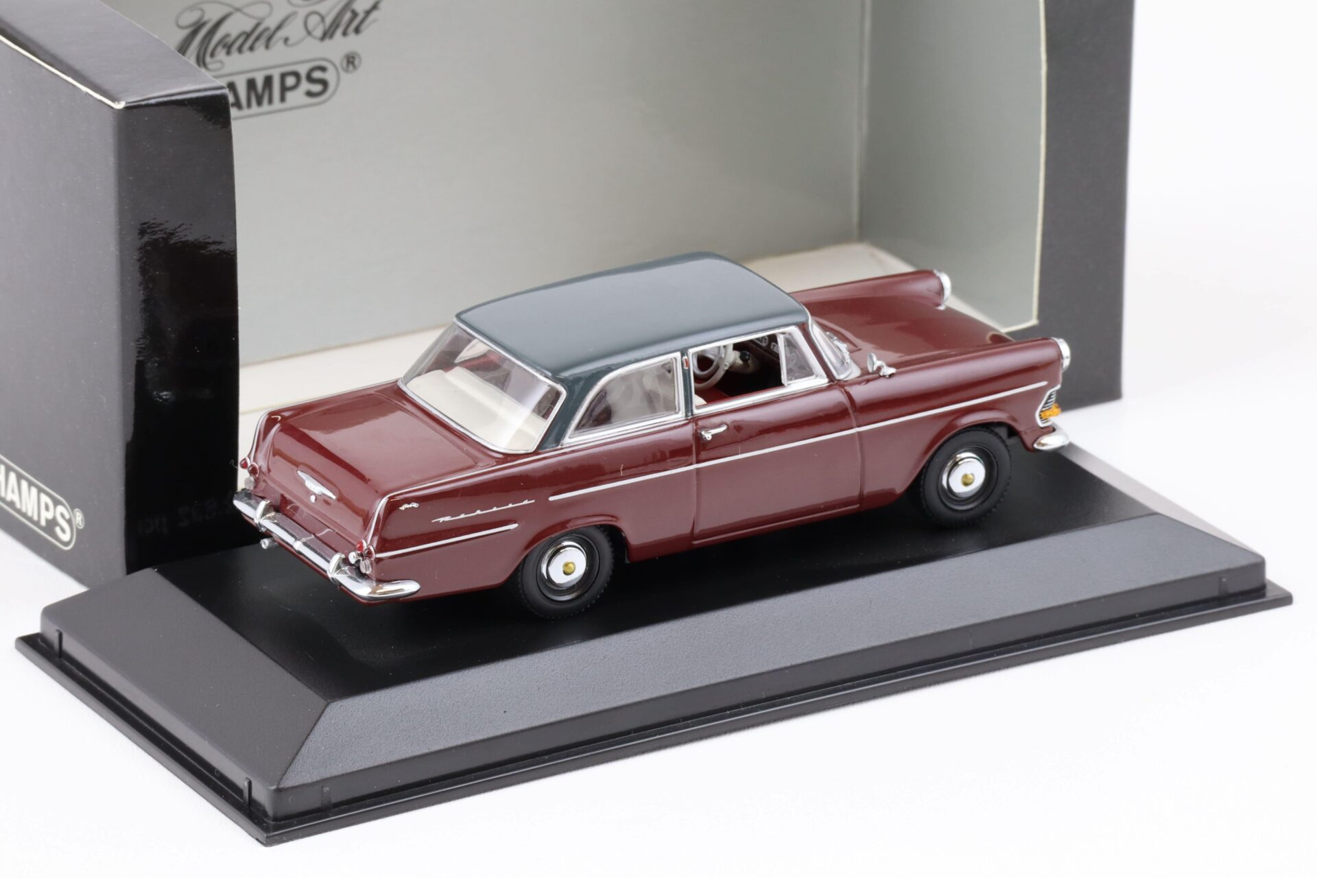1:43 Minichamps Opel Rekord P2 Malaga red/ grey roof 1960