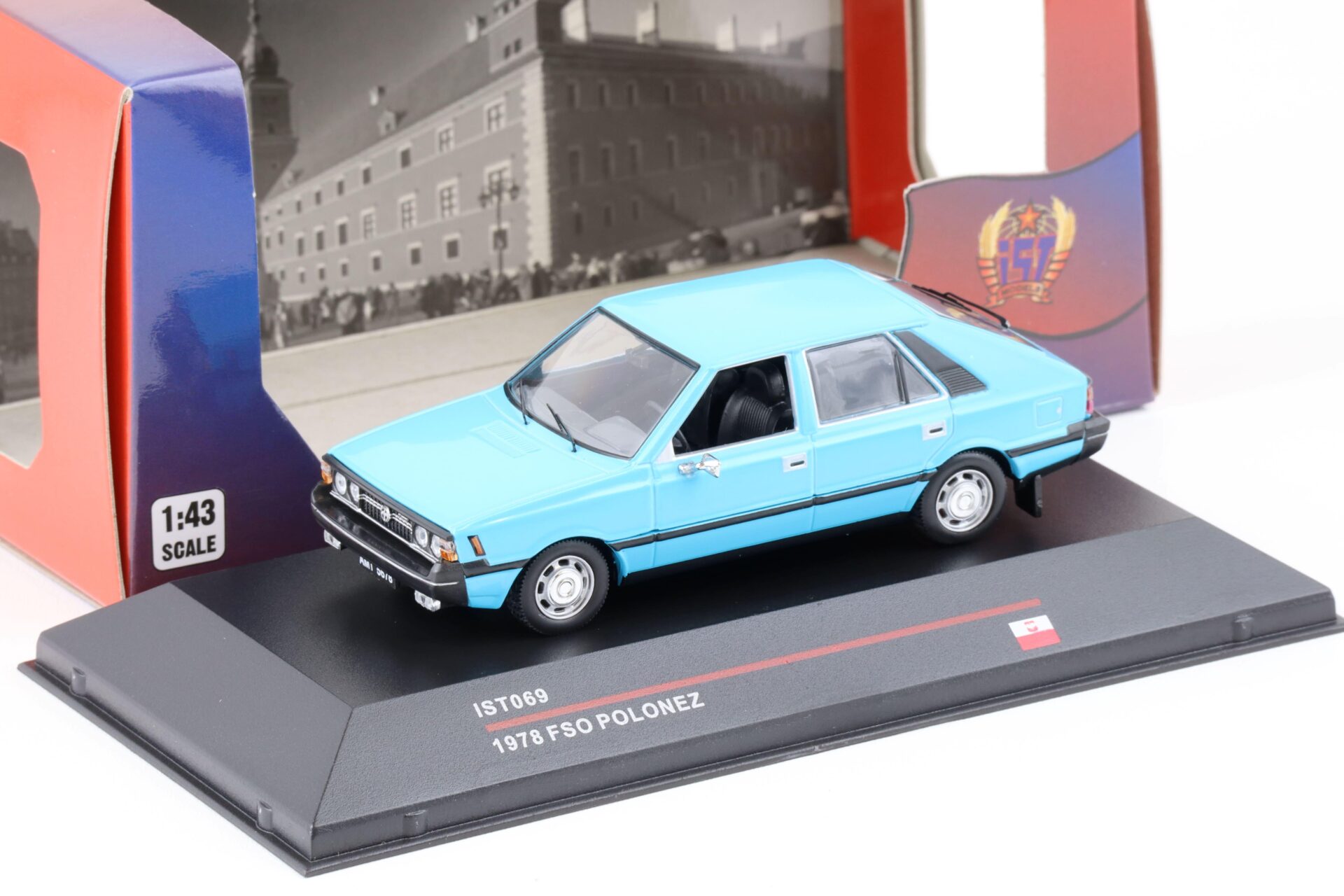 1:43 IST Models 1978 FSO Polonez light blue
