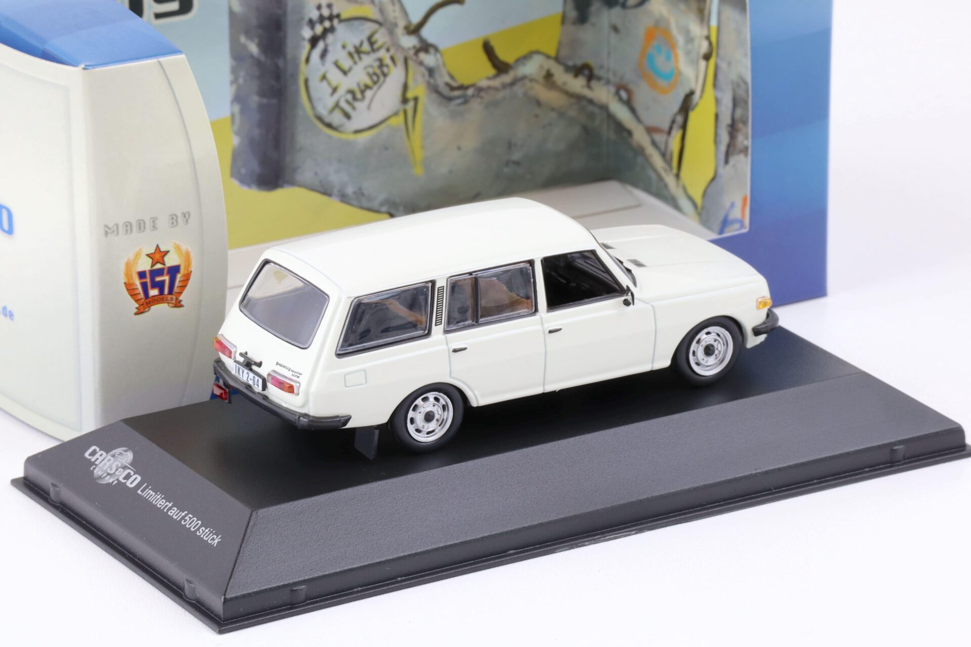 1:43 Cars&Co IST 1985 Wartburg 353 Tourist white