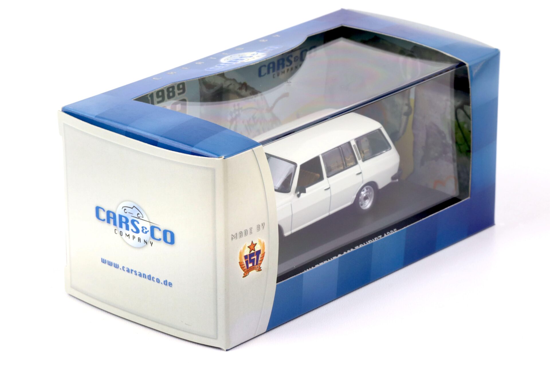 1:43 Cars&Co IST 1985 Wartburg 353 Tourist white