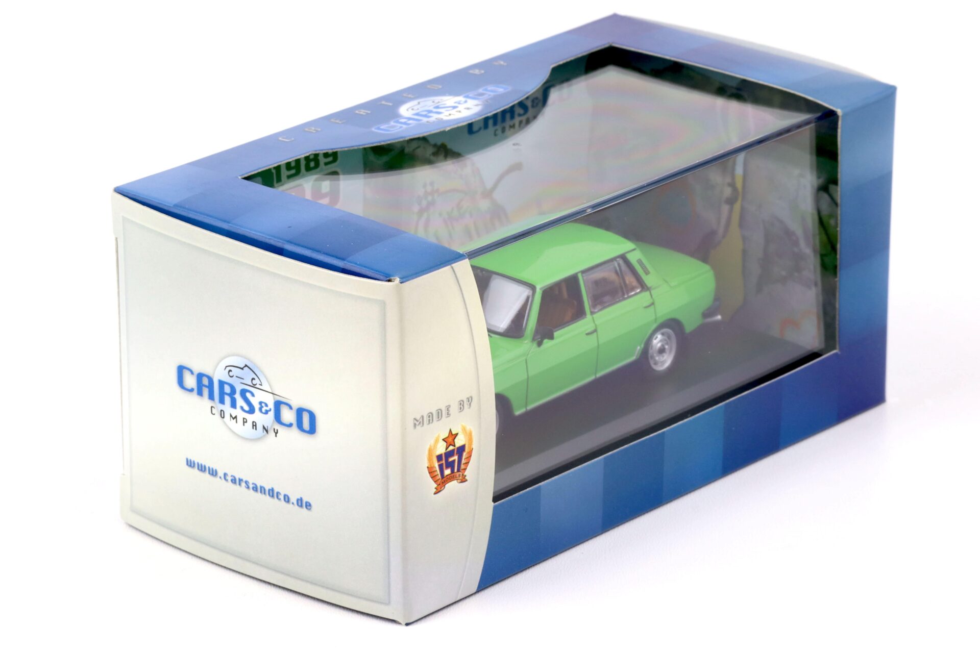 1:43 Cars&Co IST 1985 Wartburg 353 Sedan green