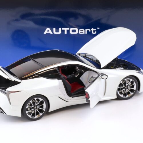 1:18 AUTOart Lexus LC500 Coupe metallic white/ dark rose interior 78872