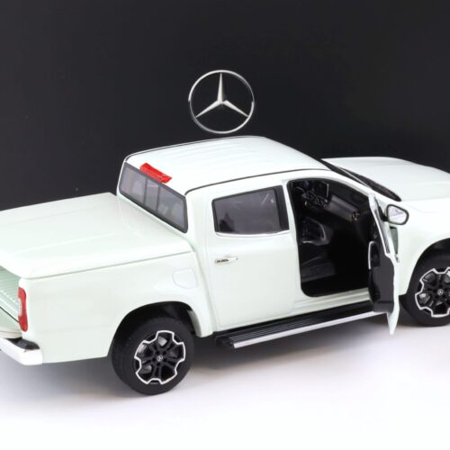1:18 Norev Mercedes X-Klasse BR470 bering white DEALER VERSION