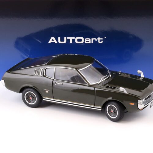 1:18 AUTOart Toyota Celica Liftback 2000 GT (RA25) 1973 moss green 78768