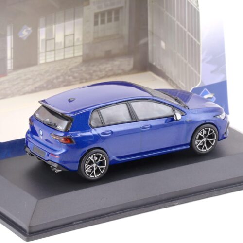 1:43 Solido VW Golf 8 VIII R blue metallic 2021 - Image 2