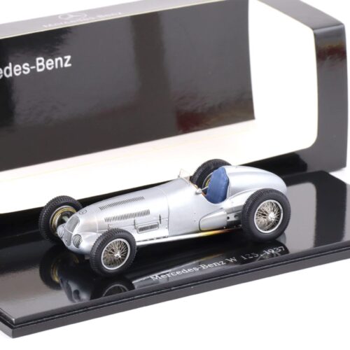 1:43 Spark Mercedes W125 Silberpfeil 1937 silver DEALER VERSION