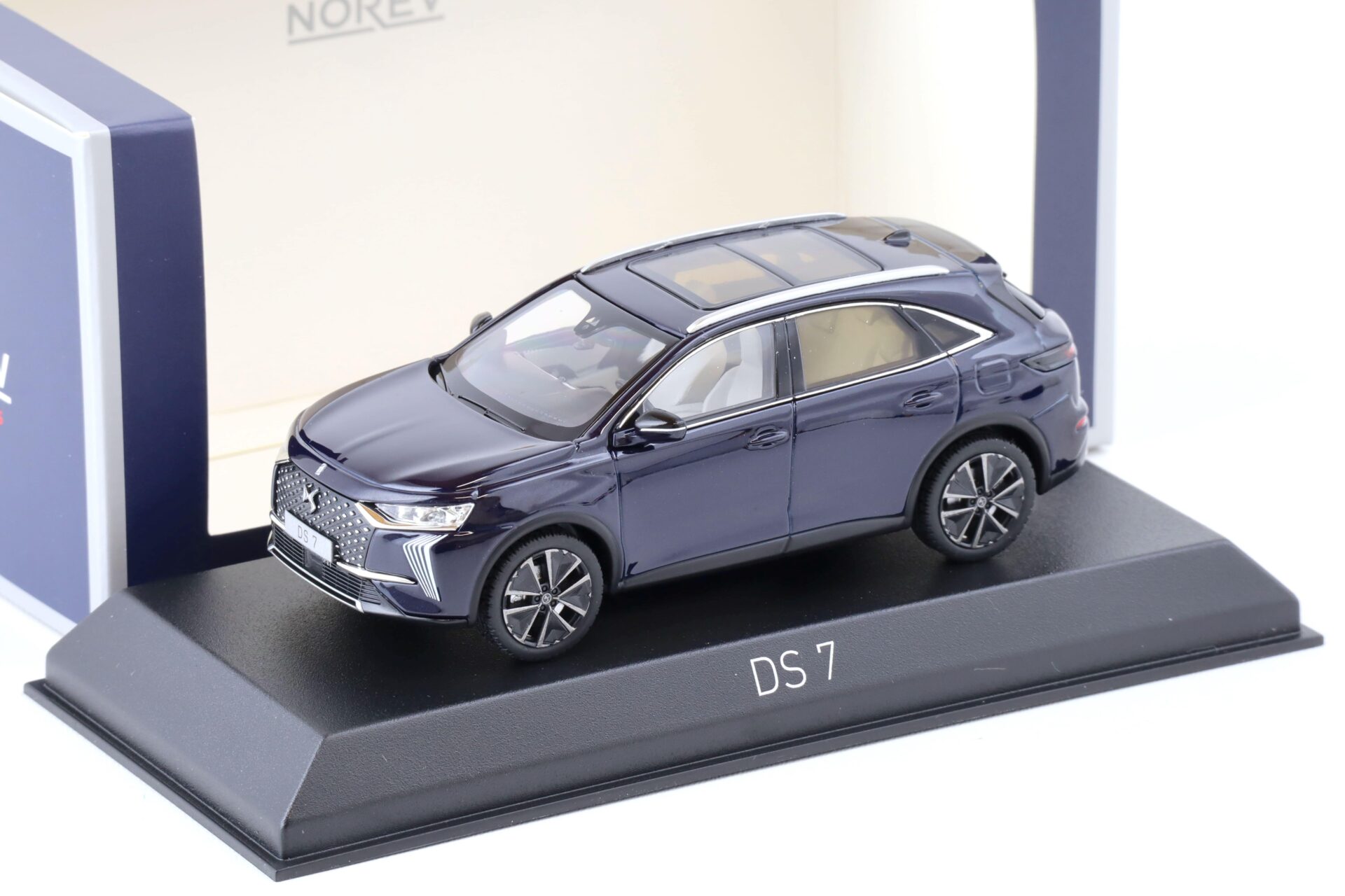 1:43 Norev Citroen DS7 2022 Saphir blue 170052