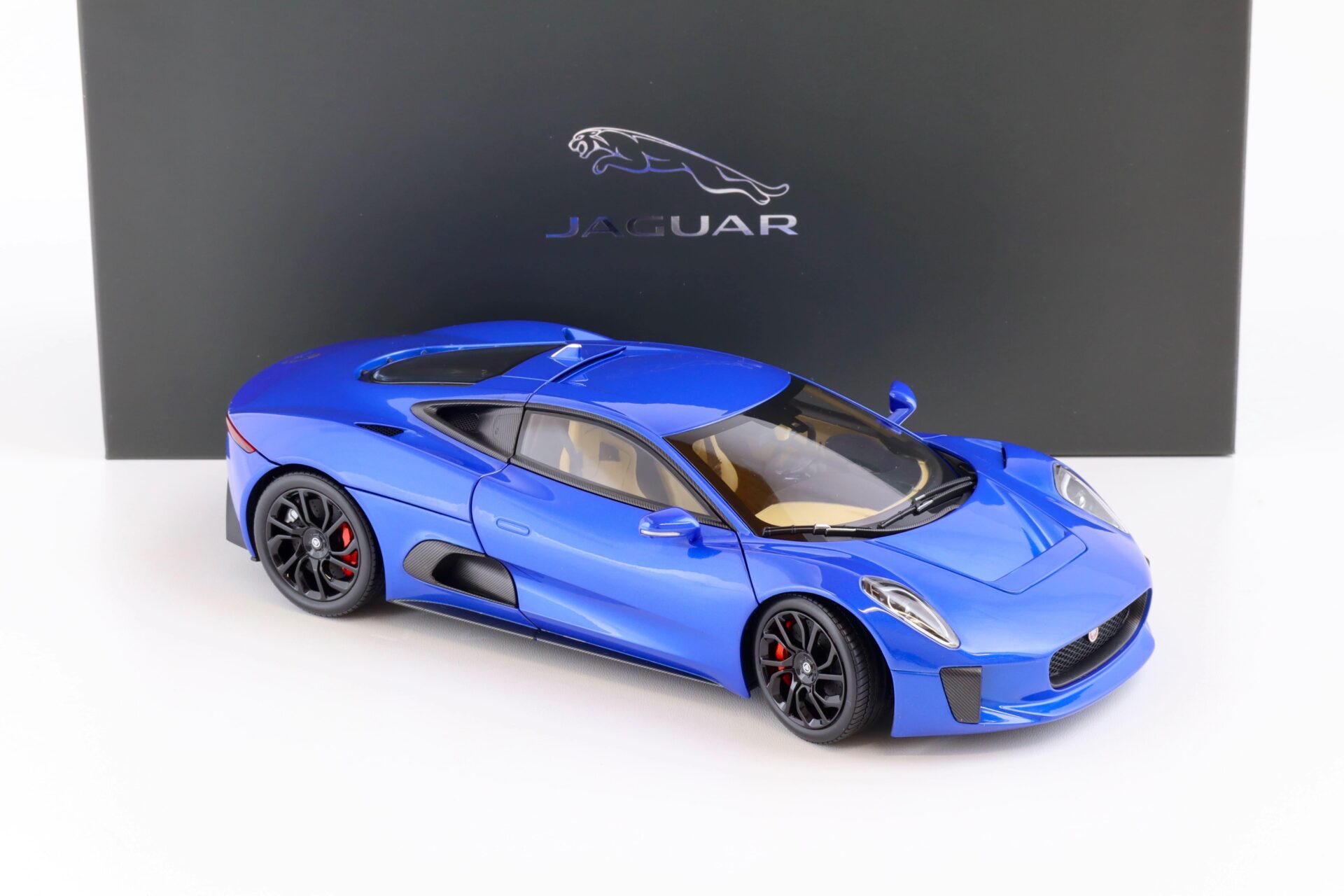 1:18 Almost Real Jaguar C-X75 blue metallic 810606