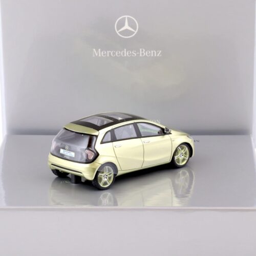1:43 Spark Mercedes Concept BlueZERO E-CELL Heliodur green DEALER VERSION