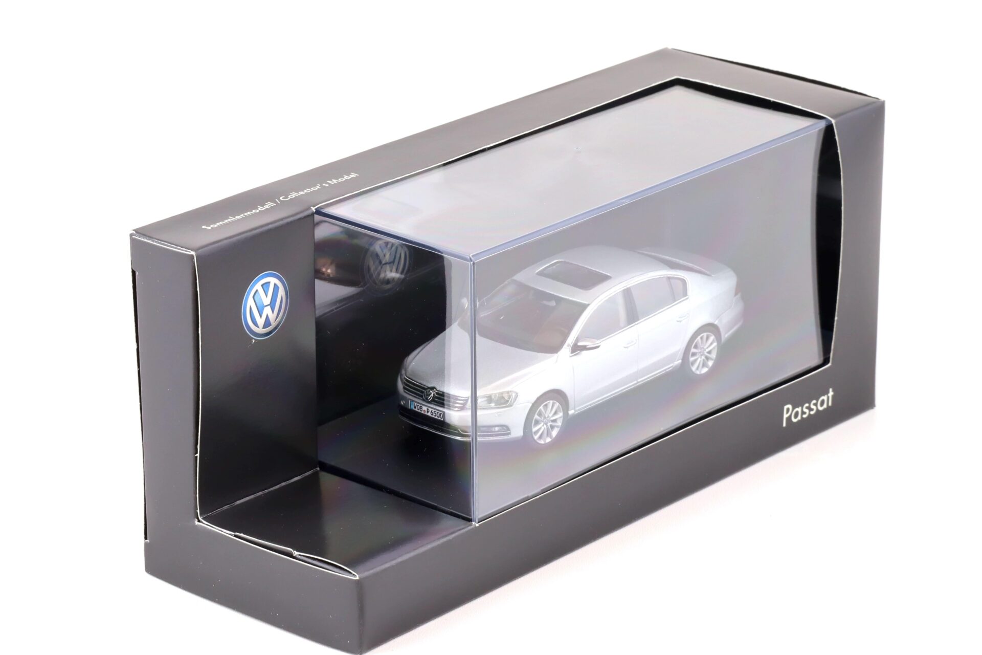 1:43 Schuco VW Passat B7 Limousine silver metallic DEALER VERSION