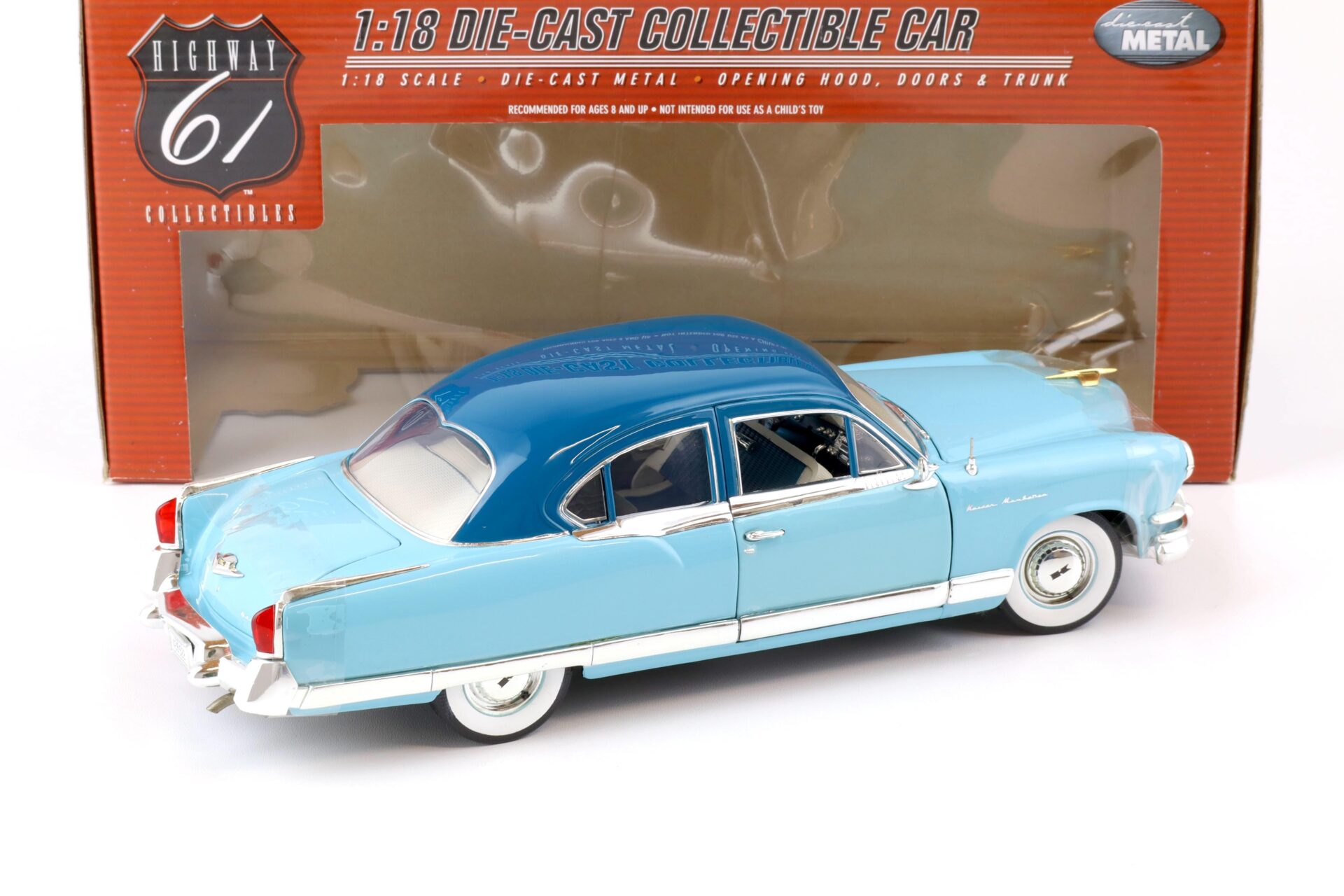 1:18 Highway61 Kaiser Manhattan 1953 light blue/ blue 50347