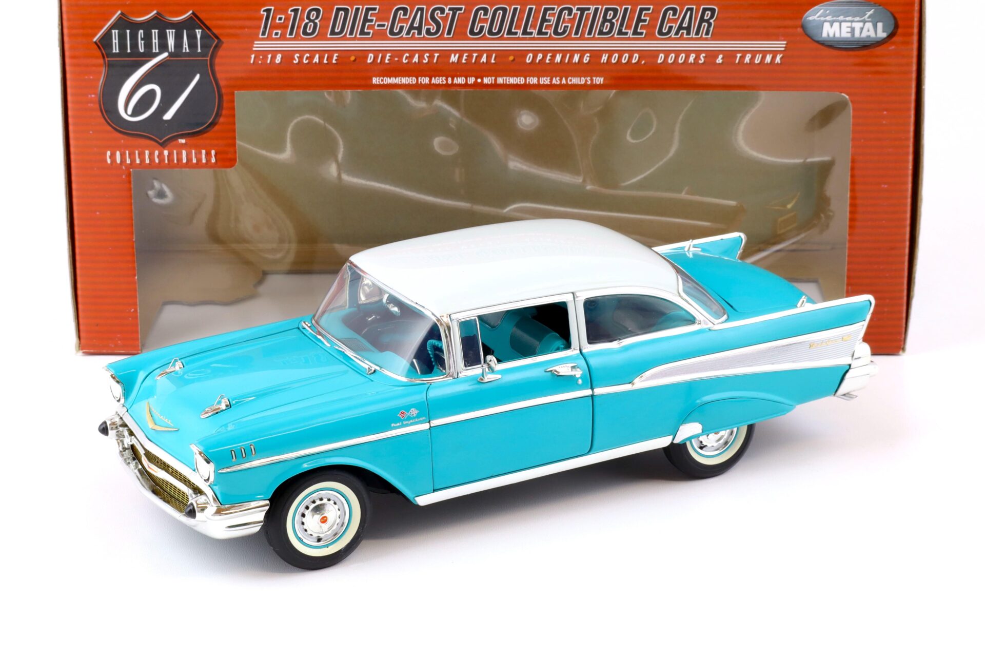 ID 74698 orig.jpg 1:18 Highway61 Chevrolet Bel Air Sedan 1957 turquoise/ white 50546