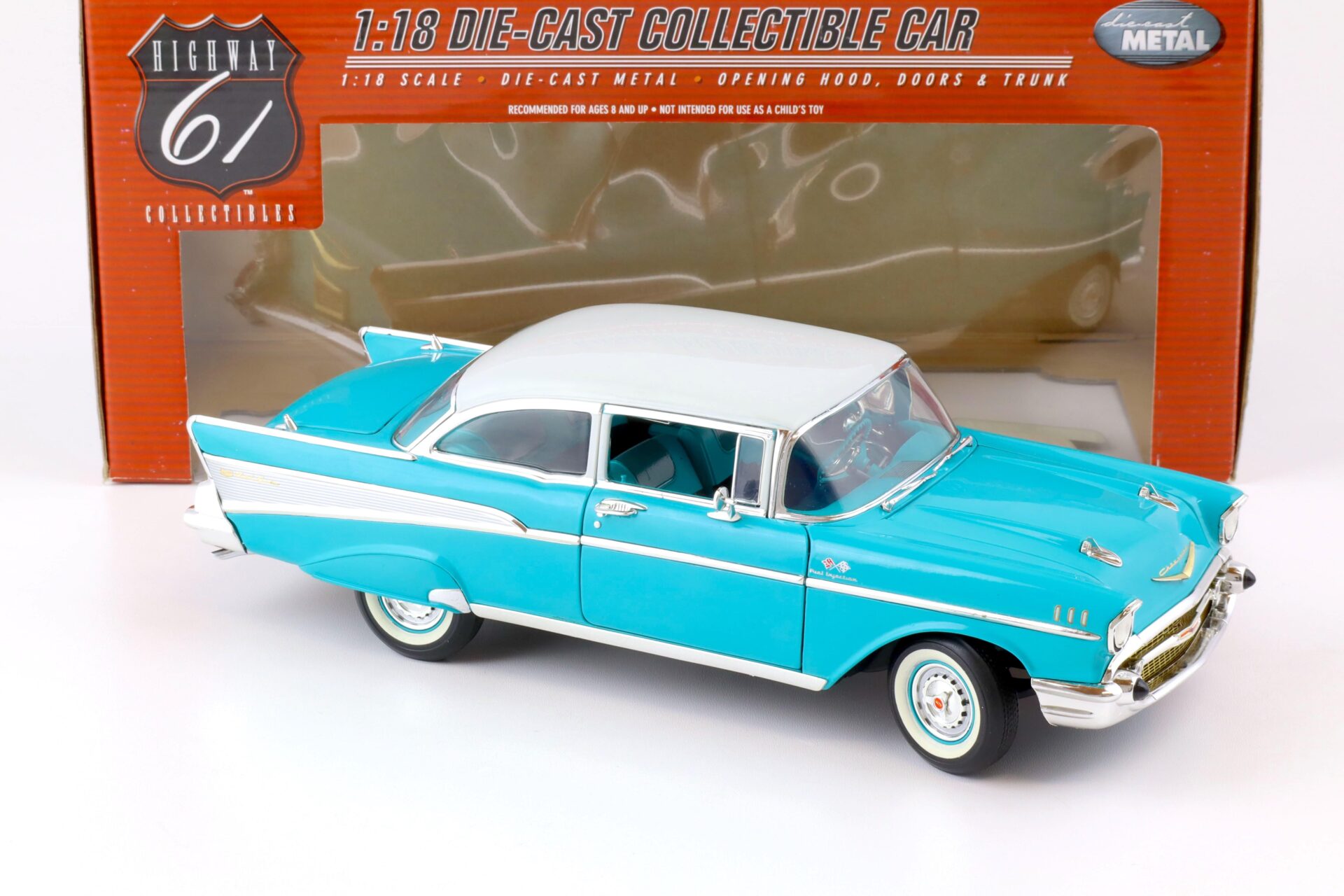 1:18 Highway61 Chevrolet Bel Air Sedan 1957 turquoise/ white 50546