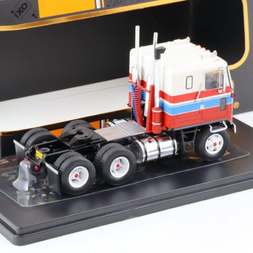 1:43 IXO GMC Astro 95 Truck white/ red/ blue 1970