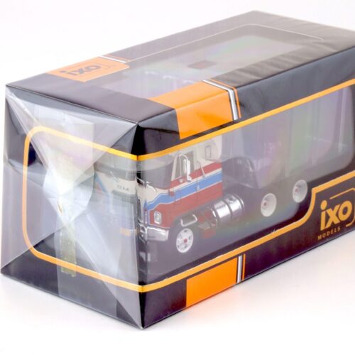 1:43 IXO GMC Astro 95 Truck white/ red/ blue 1970