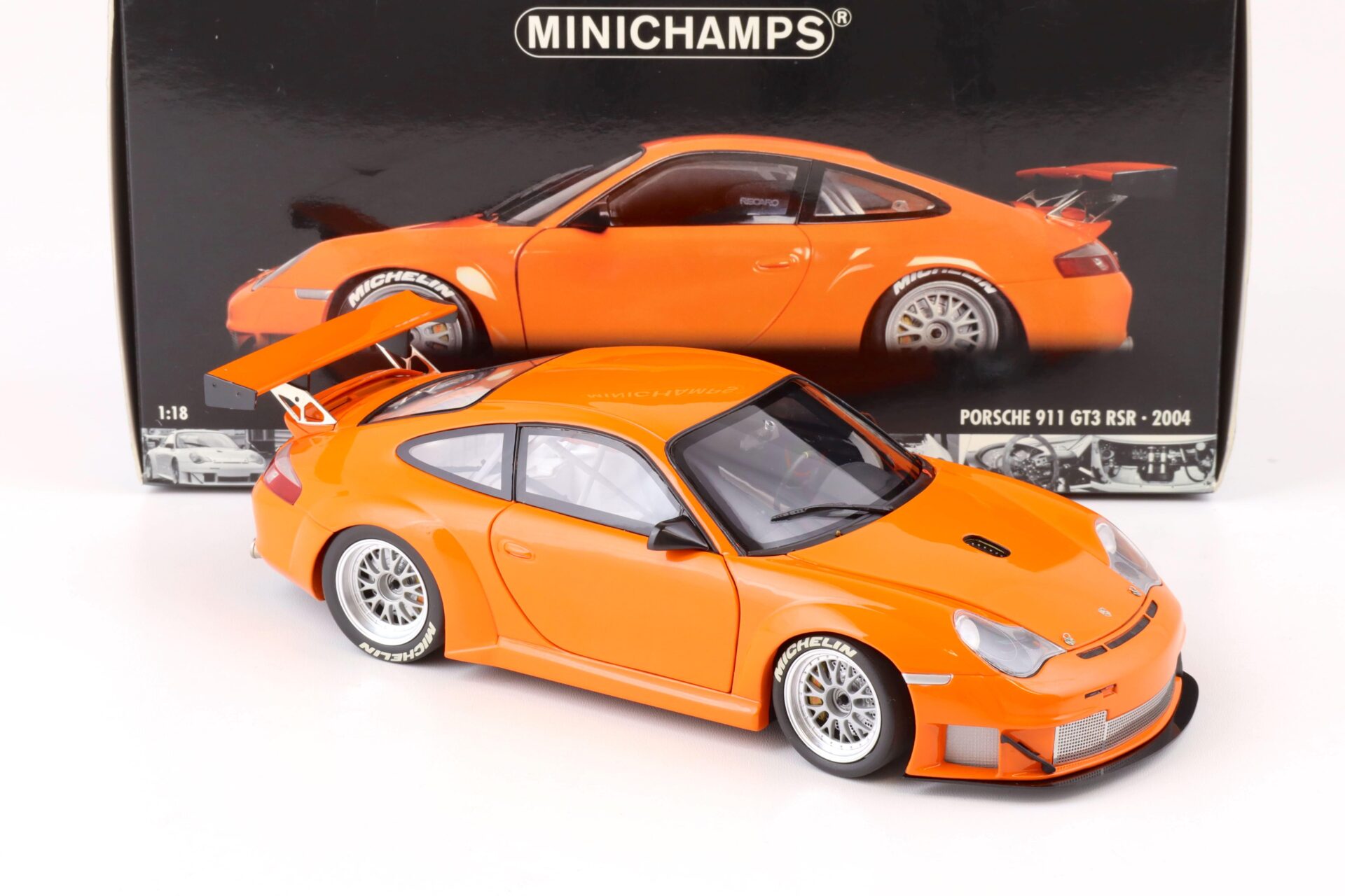 1:18 Minichamps Porsche 911 (996) GT3 RSR ALMS 2004 Plain Body orange