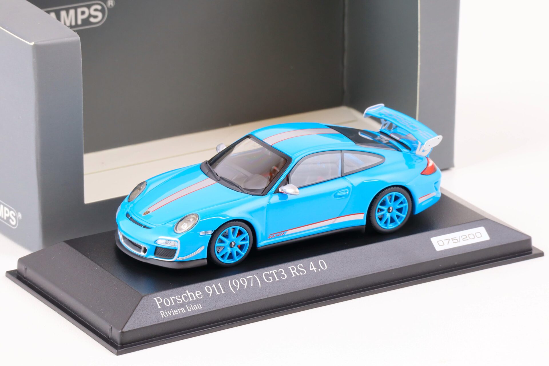 1:43 Minichamps Porsche 911 (997) GT3 RS 4.0 Riviera blue CA04316051