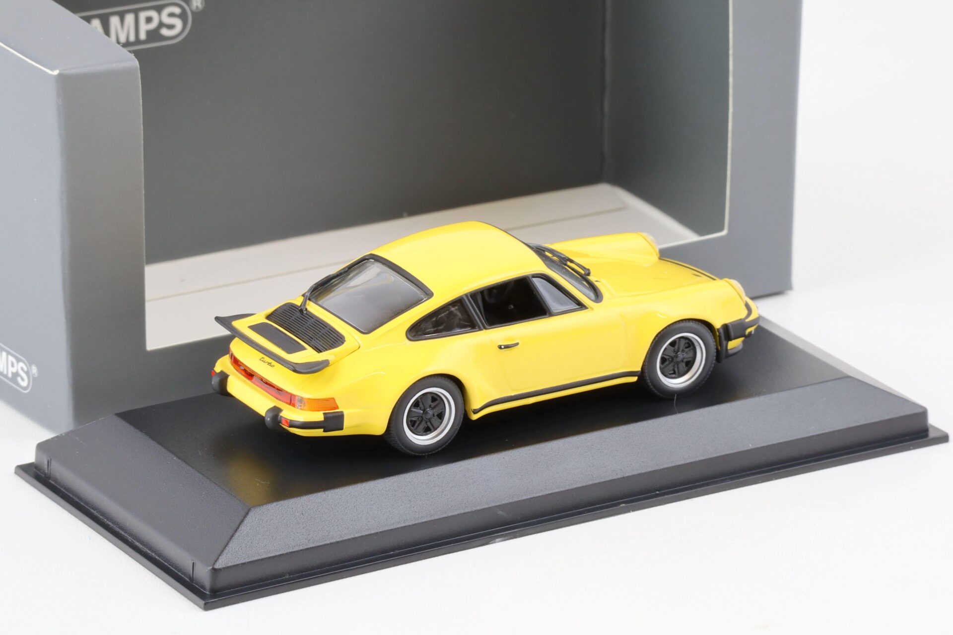 1:43 Minichamps Porsche 911 (930) Turbo 3.0 Coupe Talbot yellow - CA04316031
