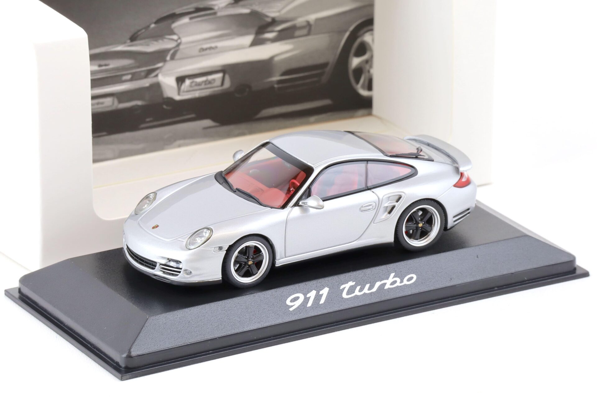 1:43 Minichamps Porsche 911 (997 II) Turbo Coupe GT silver History Collection