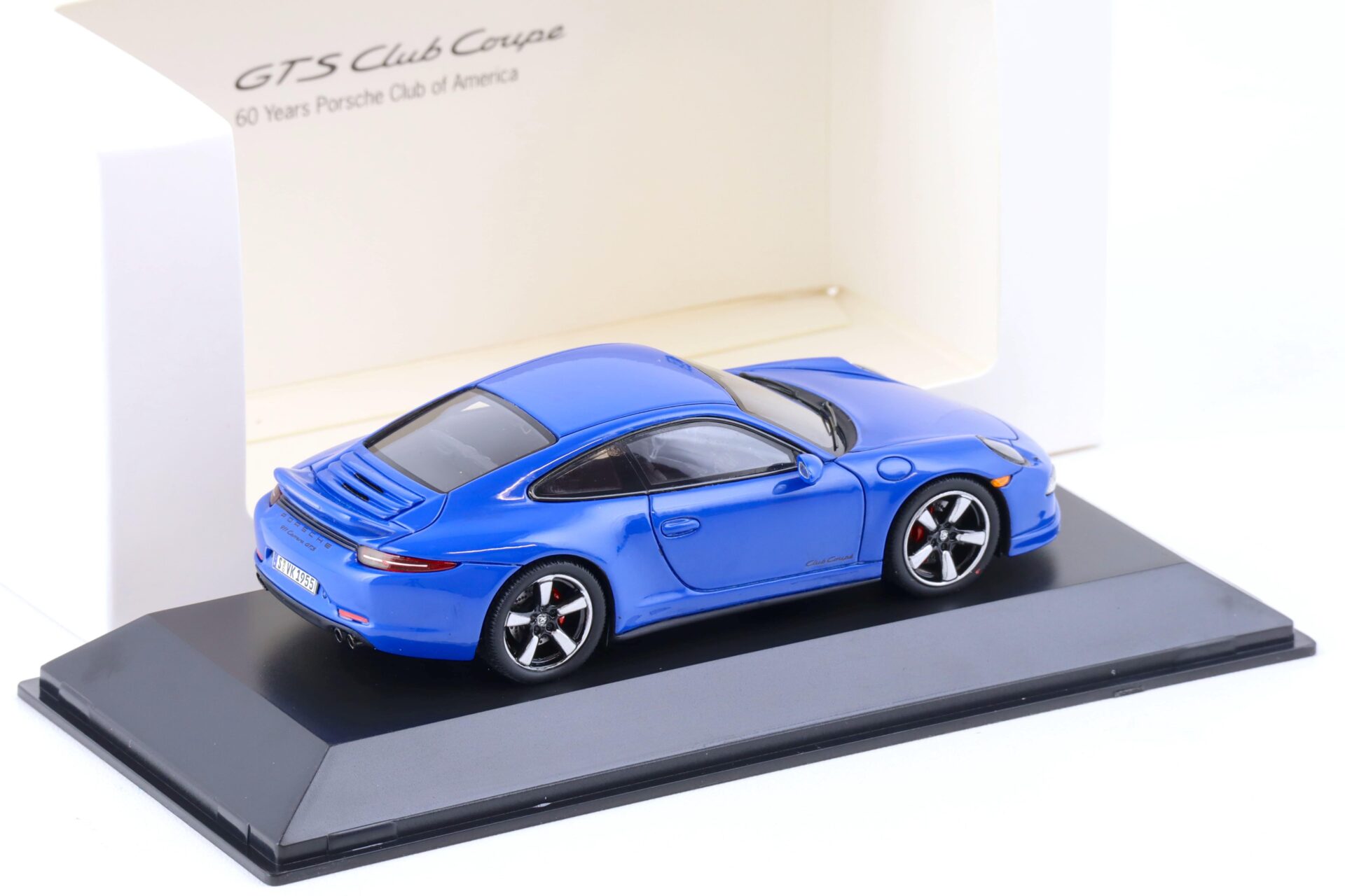 1:43 Spark Porsche 911 (991) GTS Club Coupe blue 60 Years Porsche Club America WAP DEALER