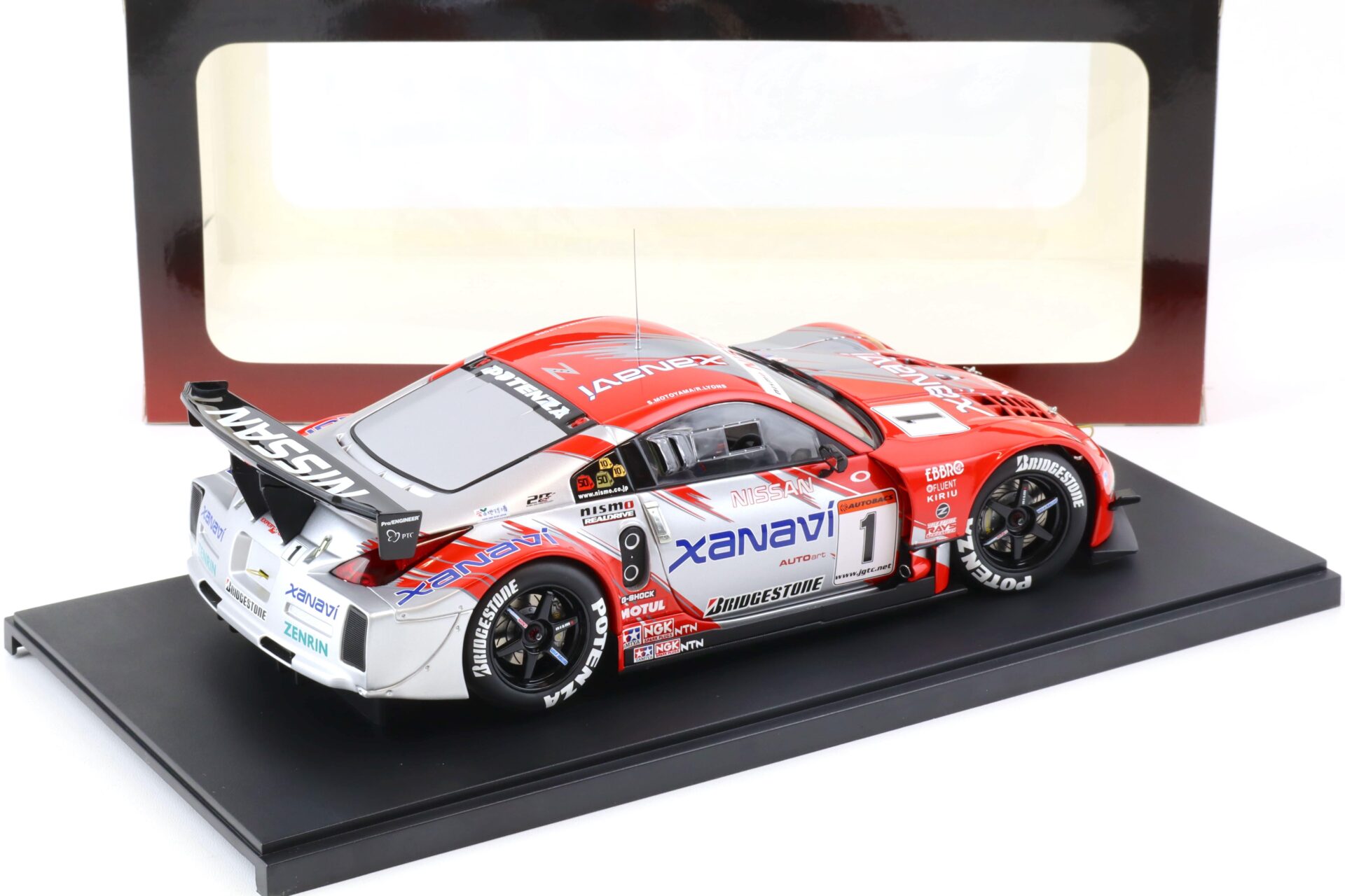 1:18 AUTOart XANAVI Nissan Nismo Z #1 JGTC 2004 Champion Late Version 80481