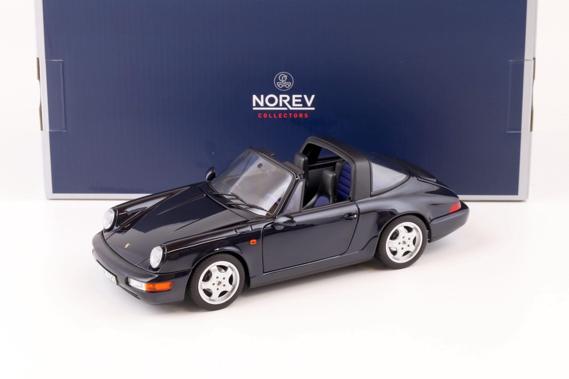 1:18 Norev Porsche 911 (964) Carrera 4 Targa 1991 blue metallic