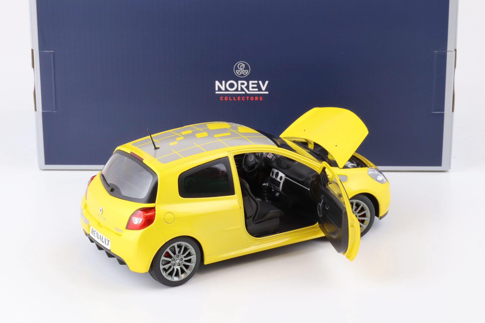 1:18 Norev Renault Clio R.S. F1 Team 2007 Sirius yellow