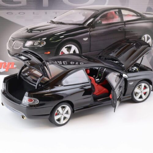 1:18 GMP 2006 Pontiac GTO Coupe phantom black with red interior 18981
