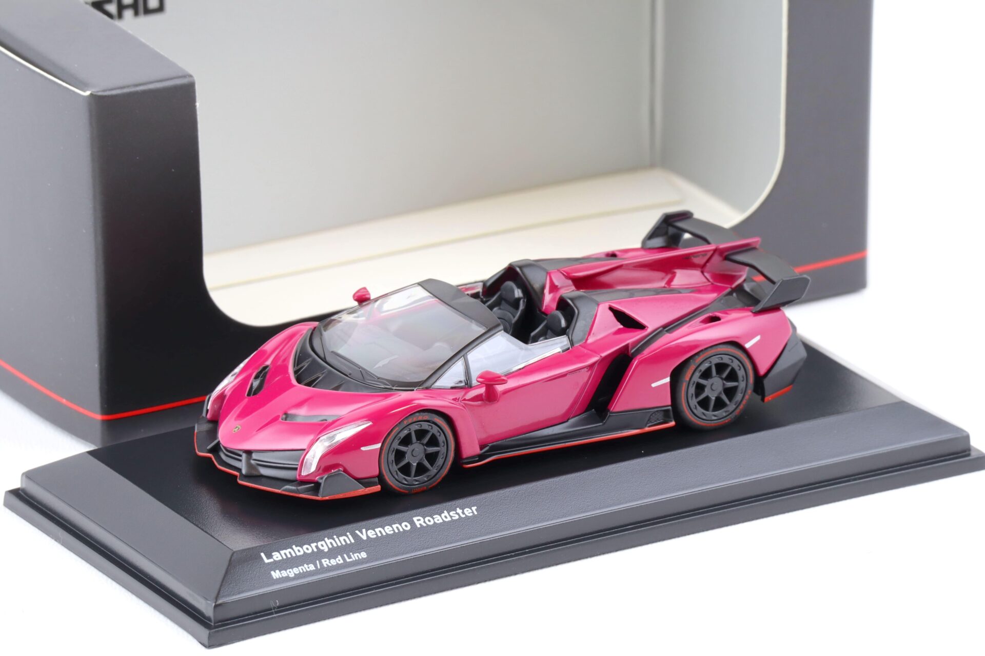 1:64 Kyosho Lamborghini Veneno Roadster Magenta/ red Line