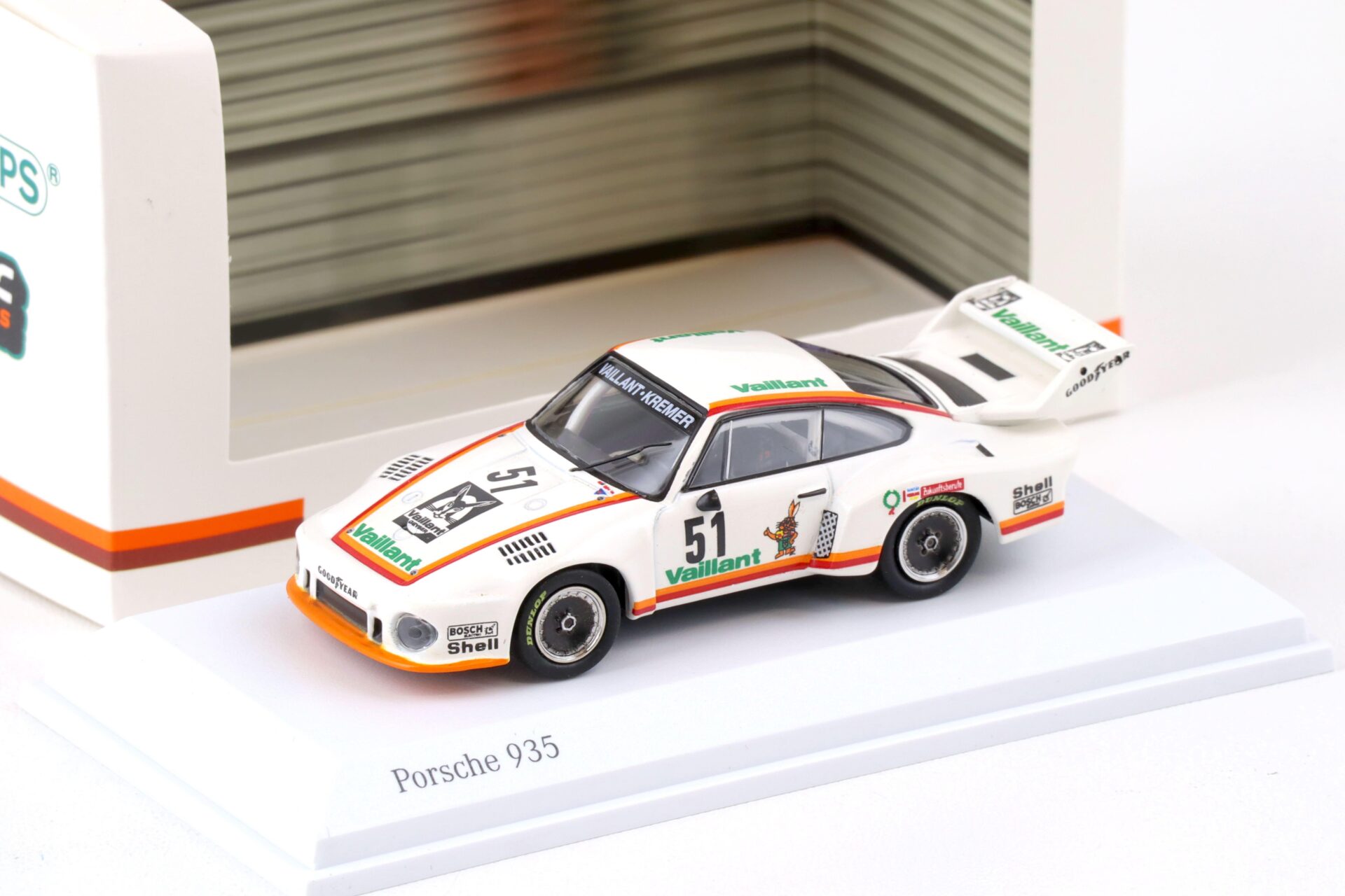 1:64 Tarmac X Minichamps Porsche 935 VAILLANT Bob Wollek DRM Zolder 1977