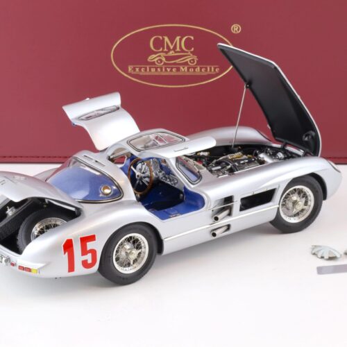 1:18 CMC Mercedes 300 SLR Uhlenhaut Coupe 1955 Großer Preis von Schweden M-244