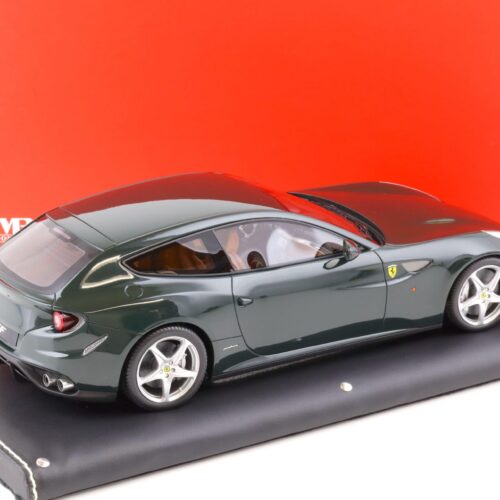 1:18 MR Collection Ferrari FF dark green FERR04F