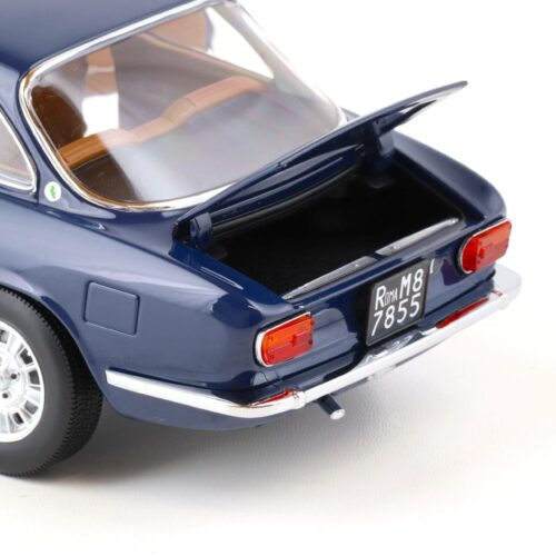 1:18 Norev Alfa Romeo 1300 GT Junior Coupe 1973 dark blue - Limited 500 pcs.