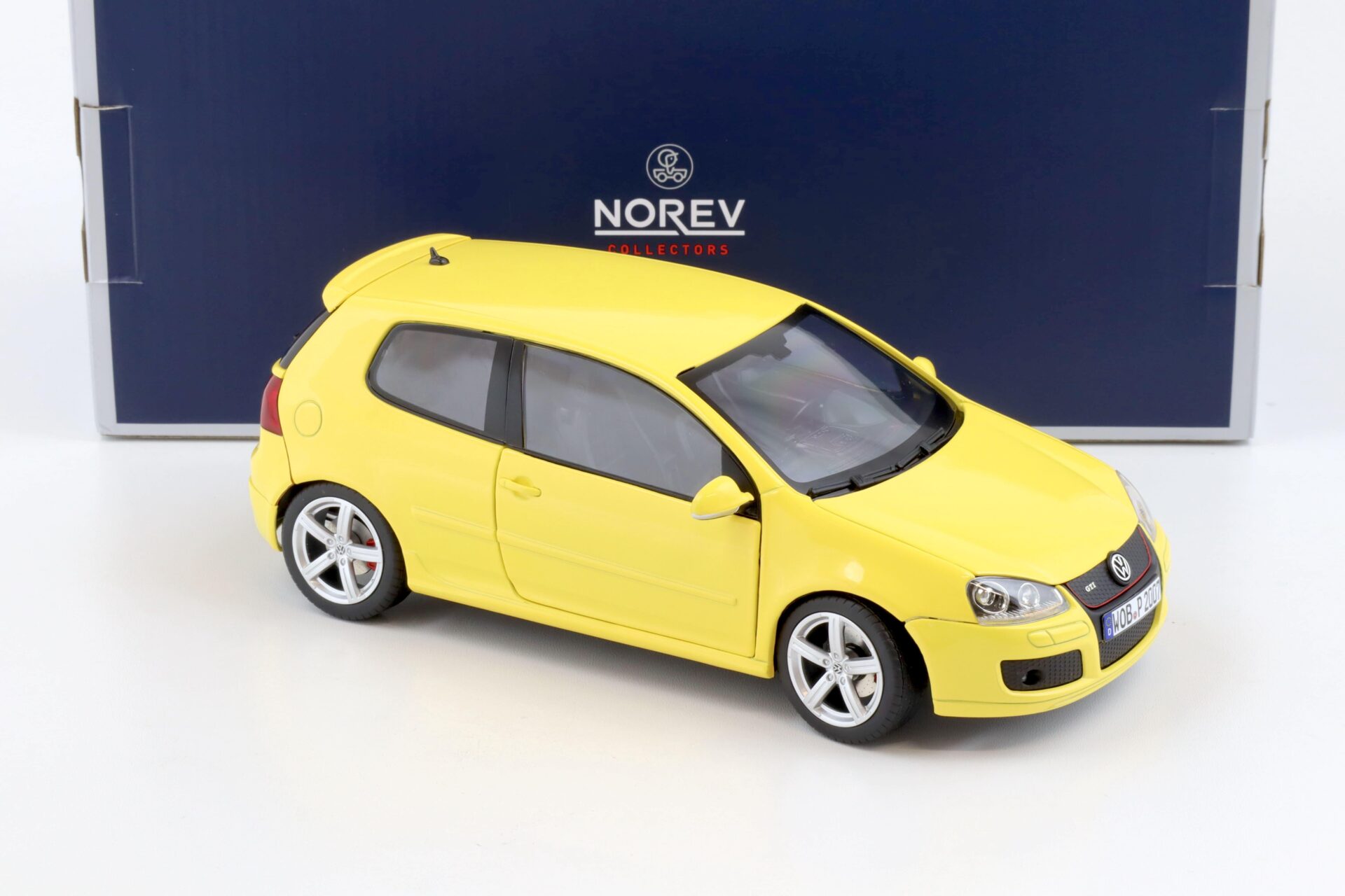 1:18 Norev VW Golf V GTI Pirelli Edition yellow 2007 - Limited 1000 pcs.