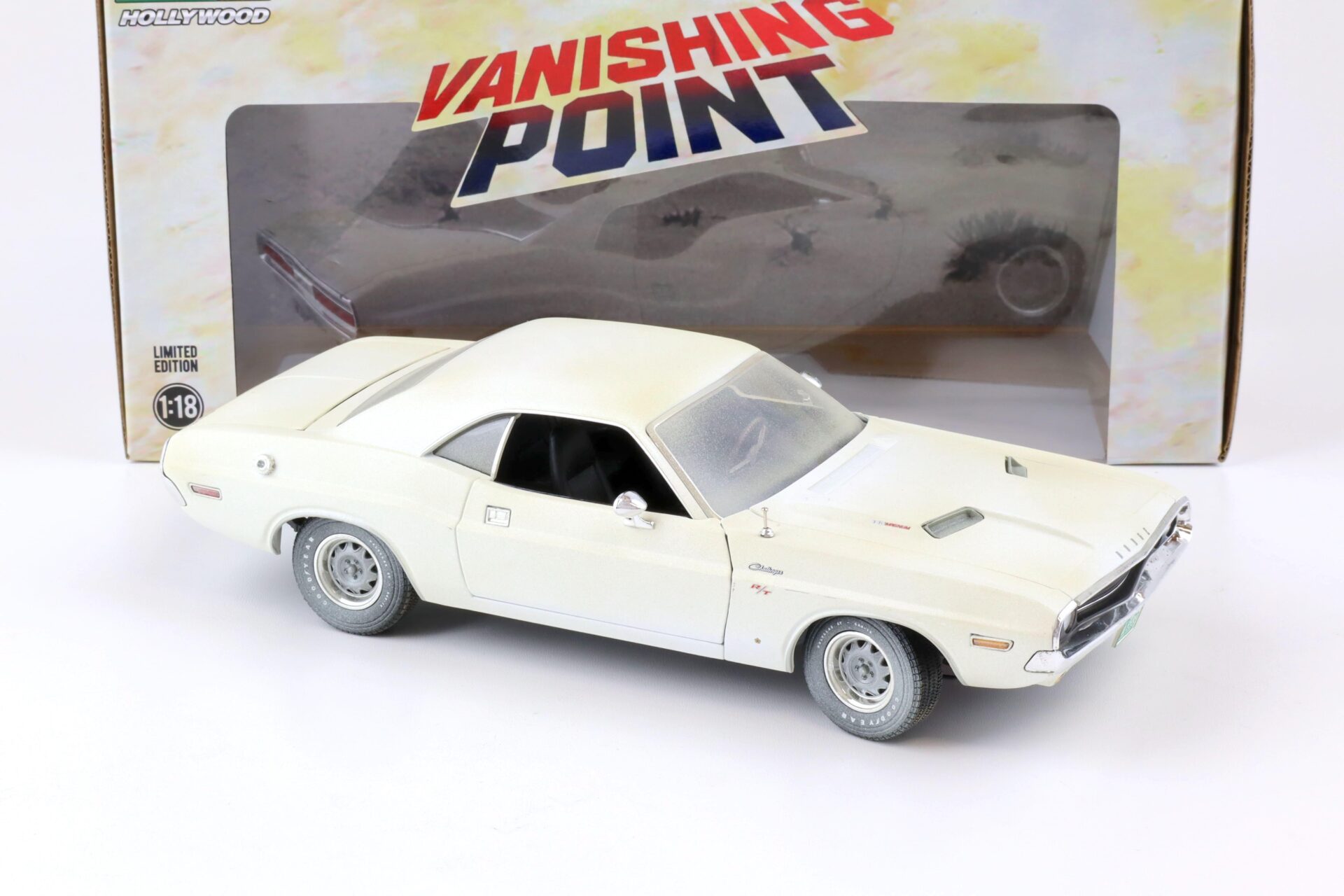 1:18 Greenlight 1970 Dodge Challenger R/T Coupe *VANISHING POINT* Dirty Version white