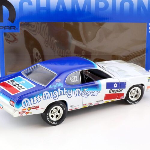 1:18 ERTL 1974 Plymouth Duster Miss Mighty Mopar blue/ white MOPAR CHAMPIONS