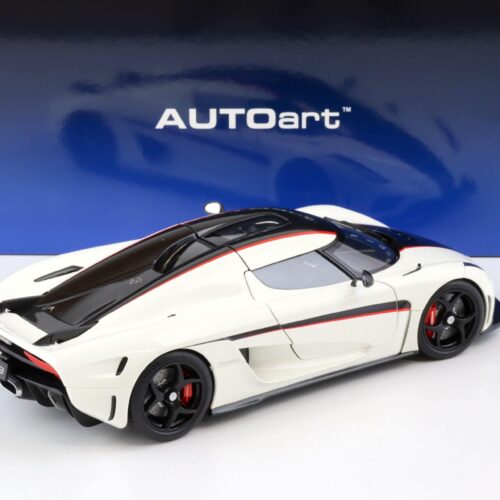 1:18 AUTOart Koenigsegg Regera 2016 crystal white/ Carbon/ red accents
