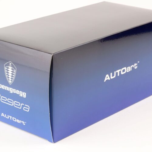 1:18 AUTOart Koenigsegg Regera 2016 crystal white/ Carbon/ red accents