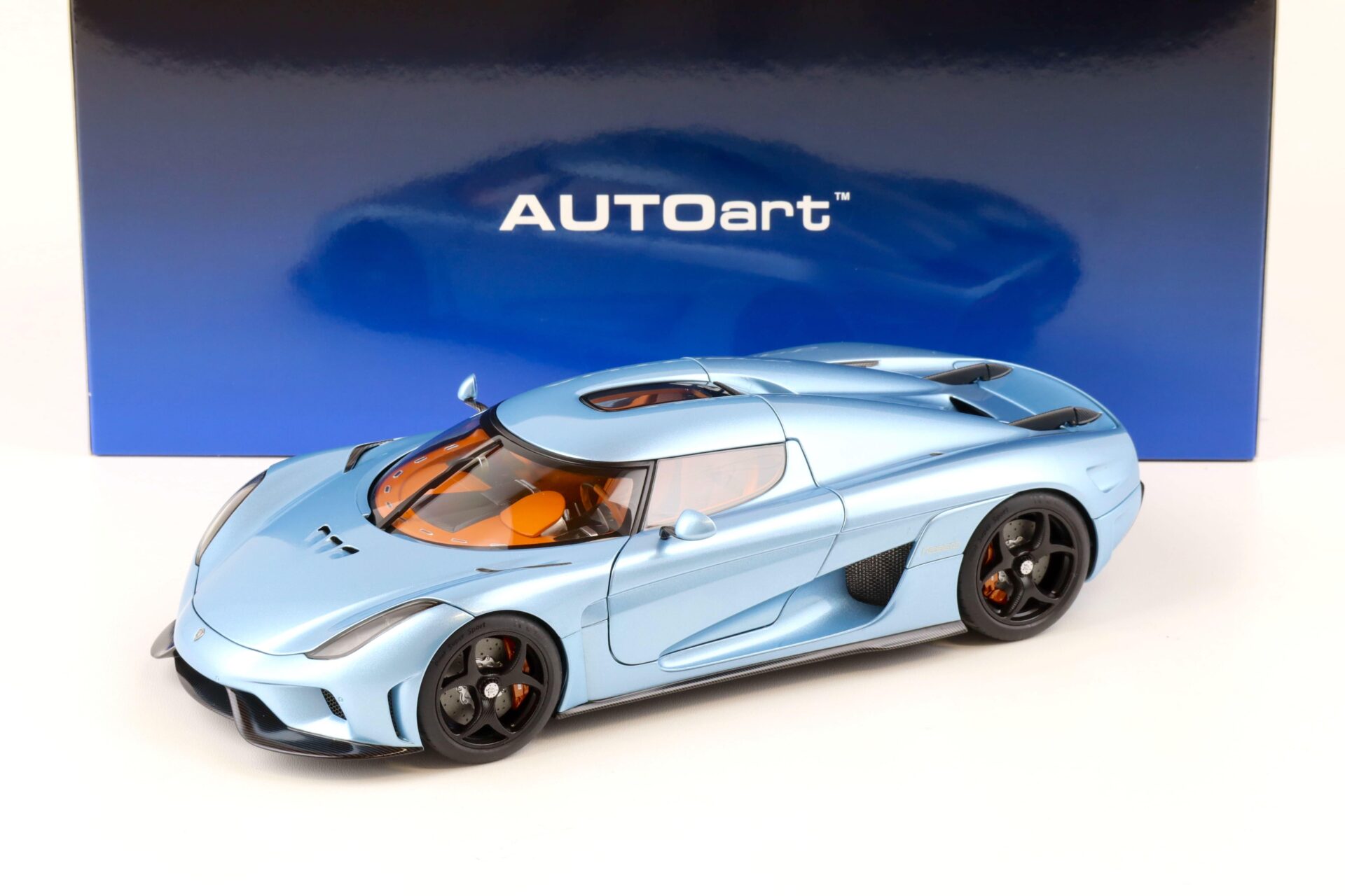 1:18 AUTOart Koenigsegg Regera 2016 horizon blue